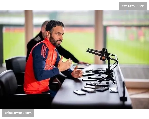 卡拉格与斯科尔斯一致认为阿莫林圣诞前将被曼联解雇