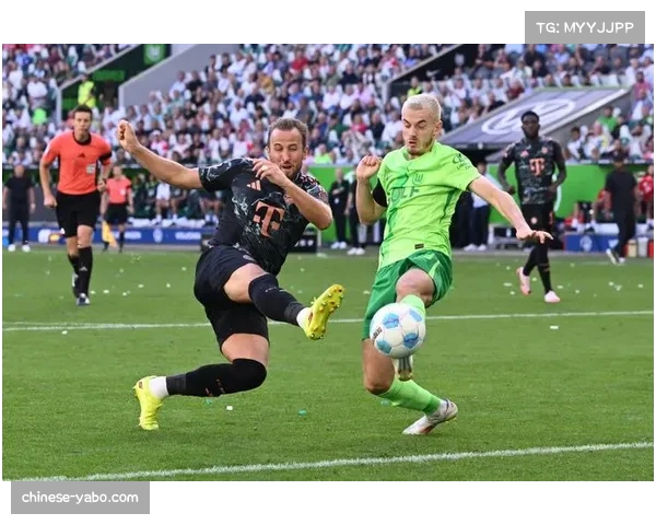 沃尔夫斯堡三中卫体系场均拦截2.8次 解围14.3次均列德甲前五